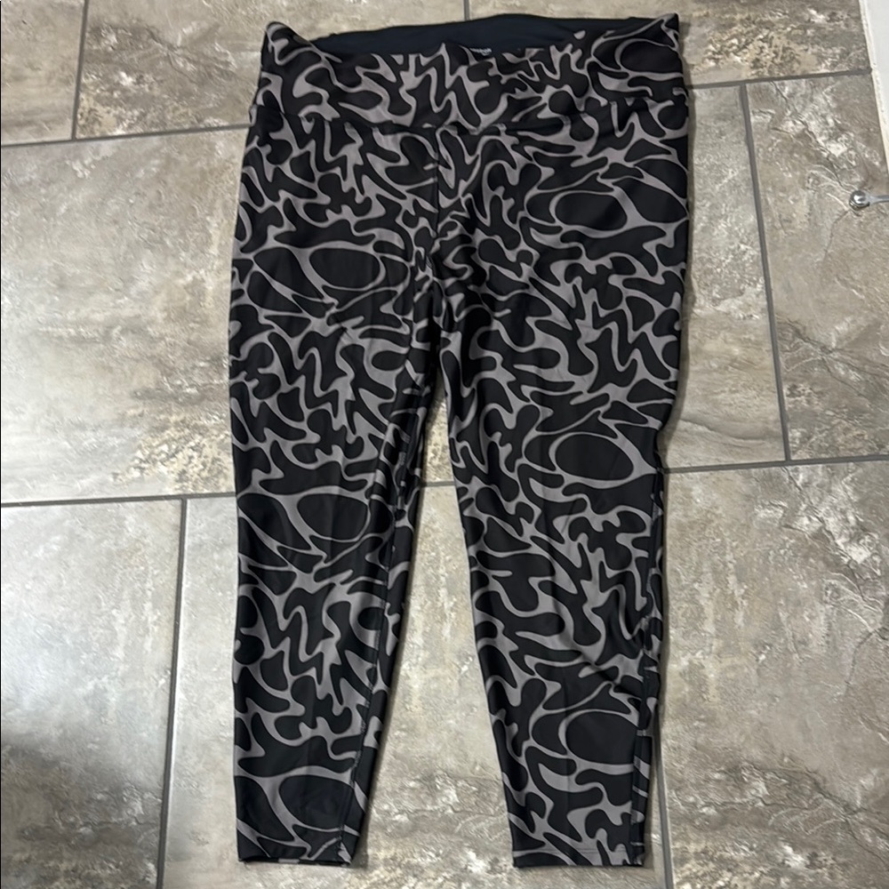 Reebok Black and Gray Camo Leggings